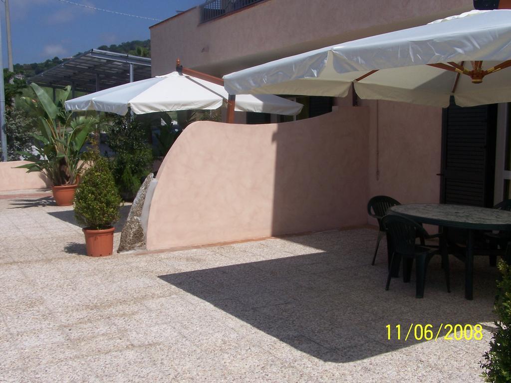 Residence Floritalia - Ricarica Auto Elettriche Santa Domenica  Room photo