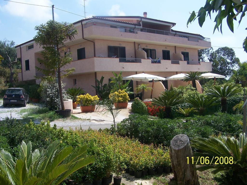 Residence Floritalia - Ricarica Auto Elettriche Santa Domenica  Exterior photo